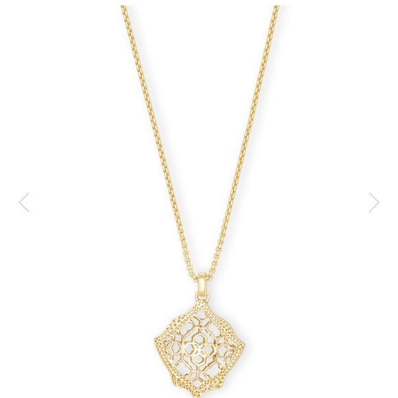 Kendra Scott Jewelry - Kendra Scott kacey necklace